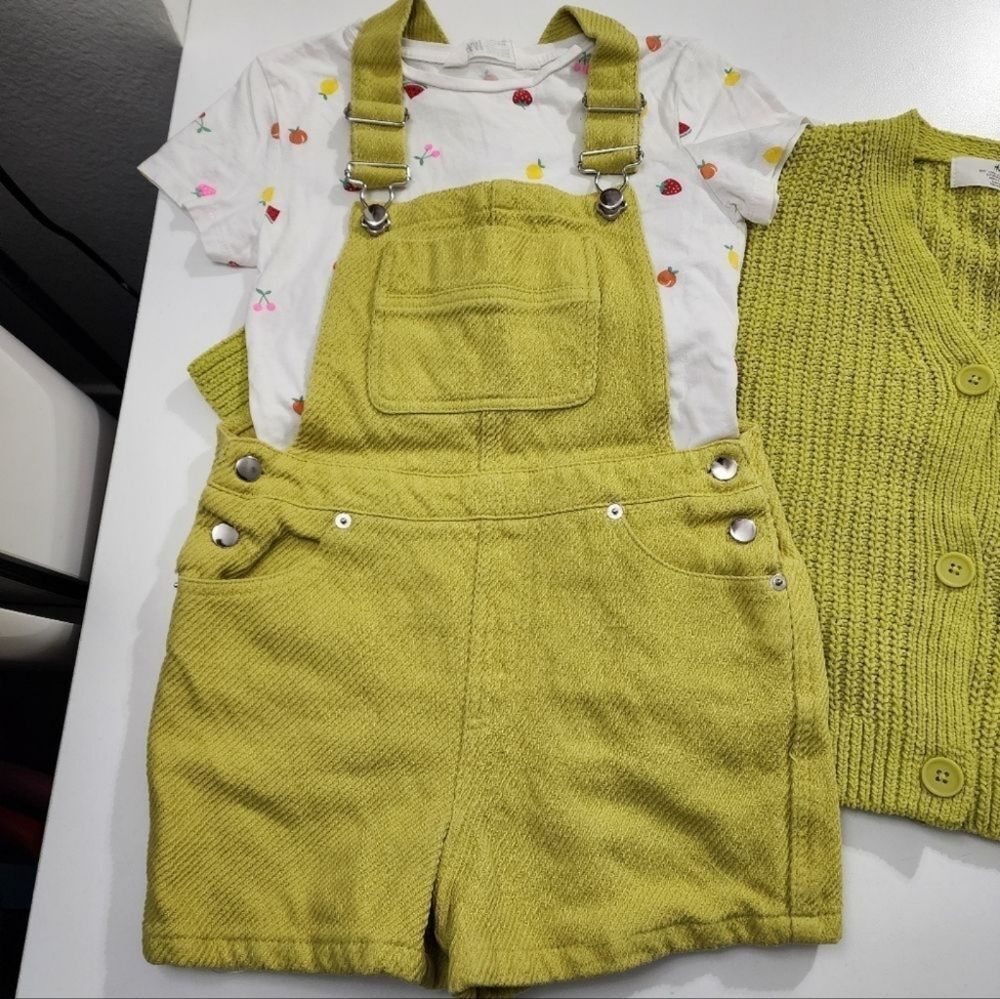 Forever 21 Girls Lime Green Overall Shorts Size 7/8 (Fits more like 5/6)